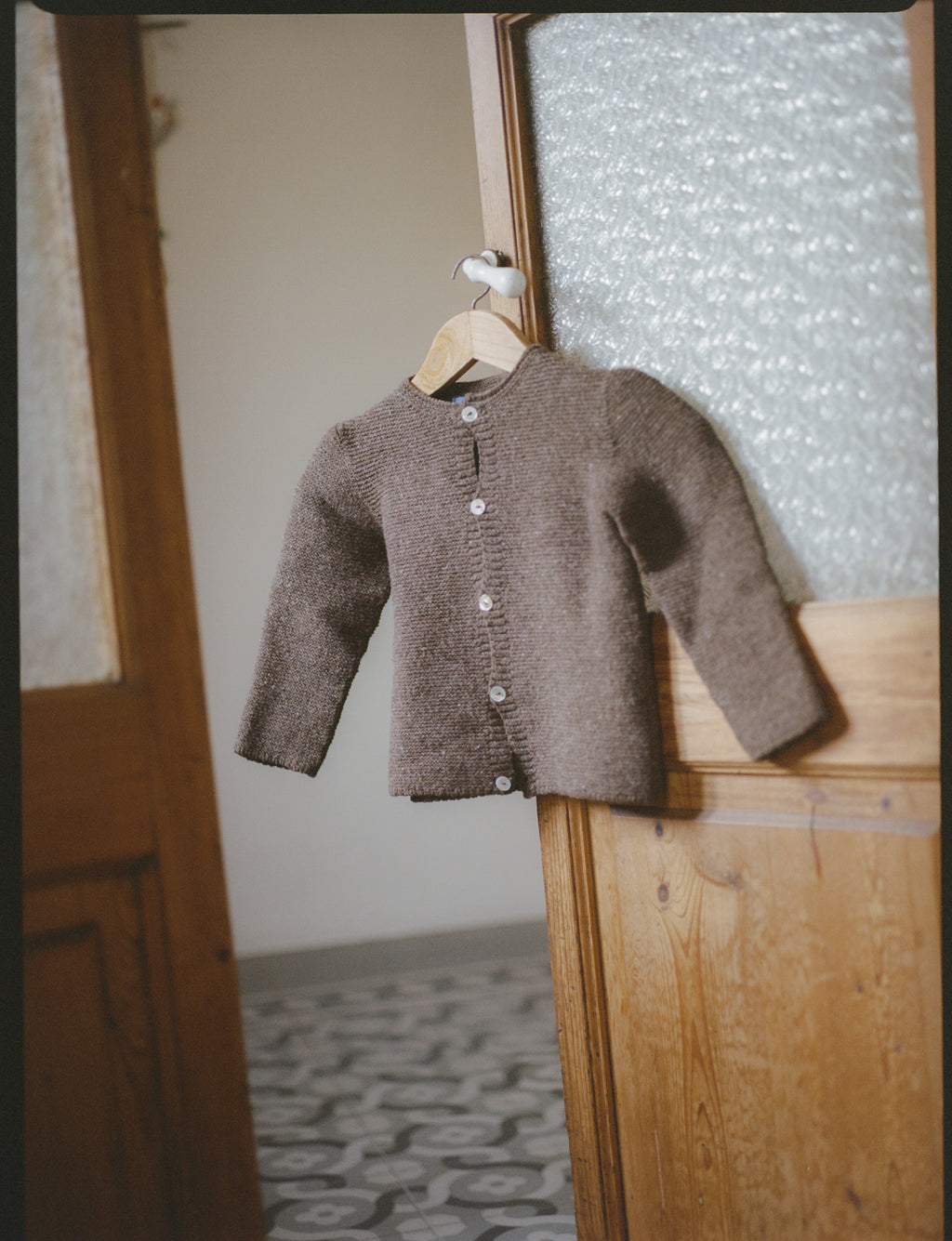 THE FONTAINE CARDIGAN - COCOA